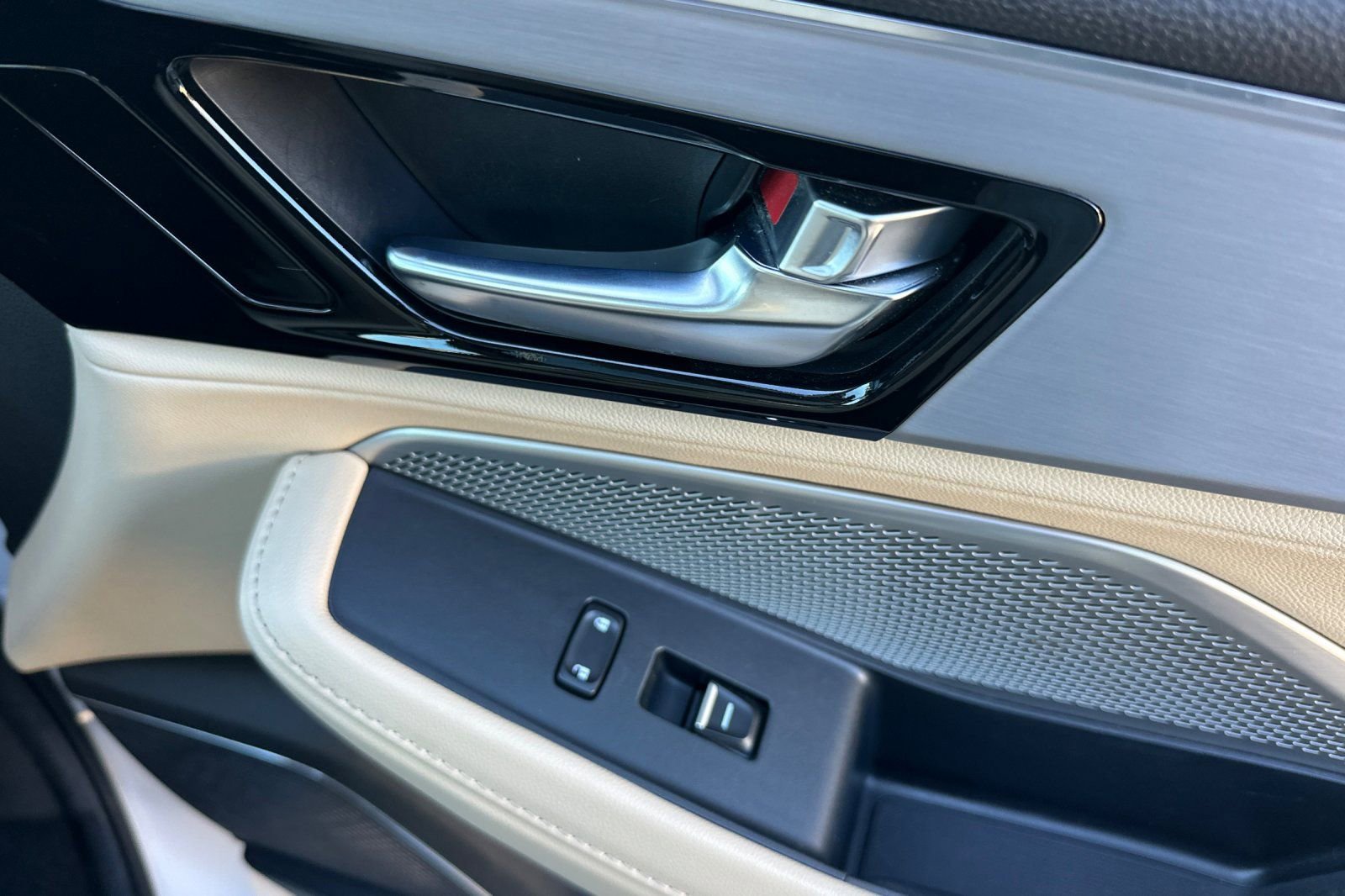 Used 2023 Acura MDX SH-AWD image 22