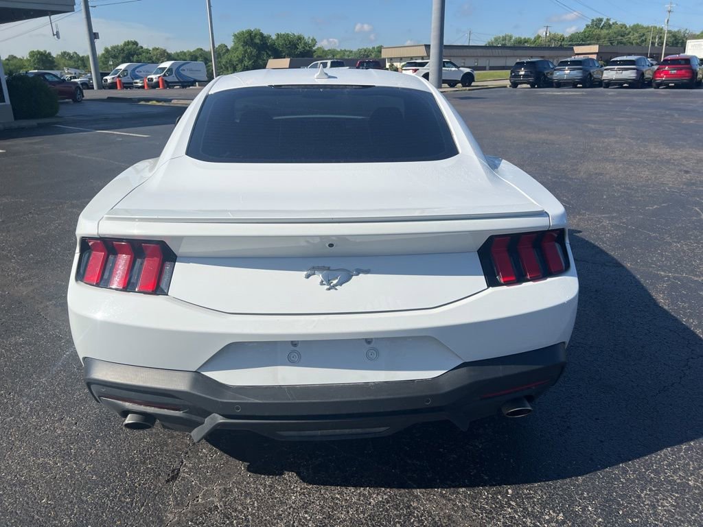 Used 2024 Ford Mustang Premium RWD image 4