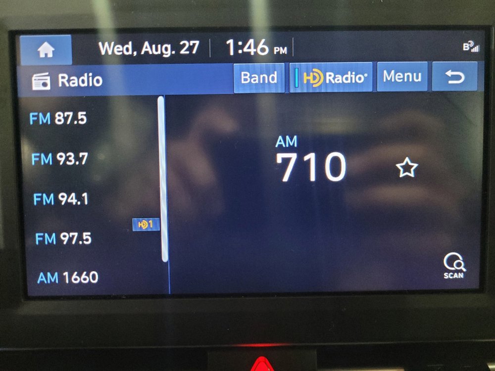 Used 2023 Hyundai Elantra SEL w/ Preferred Accessory Package image 25