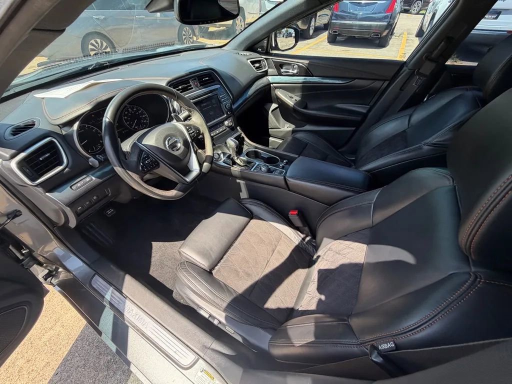 Used 2019 Nissan Maxima SR w/ Premium Package FWD image 17