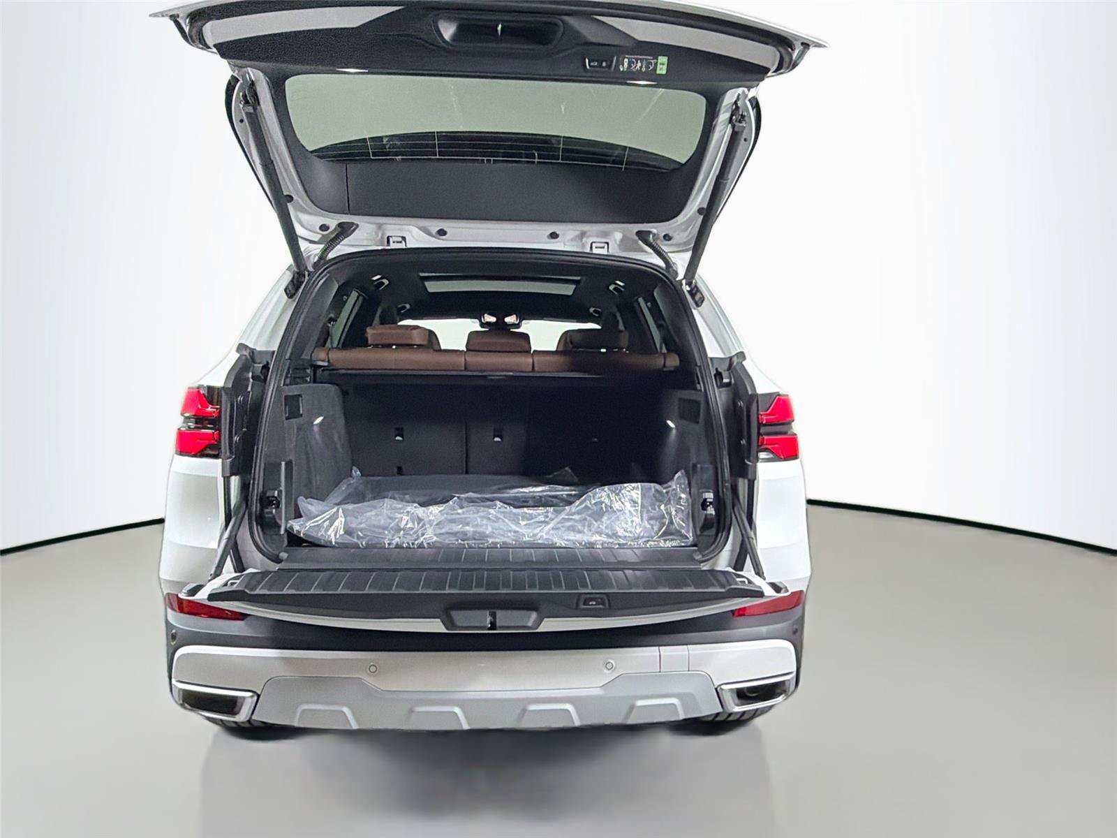 New 2026 BMW X5 xDrive40i w/ Climate Comfort Package AWD/4WD image 26