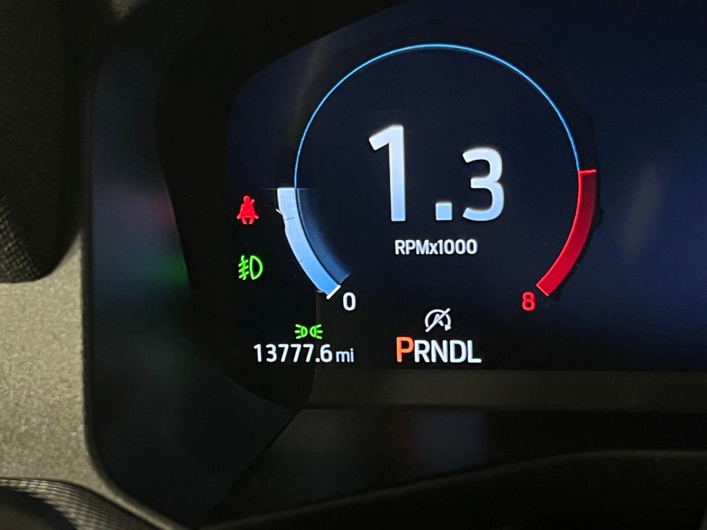 Used 2025 Ford Explorer ST-Line w/ ST-Line Street Pack image 17