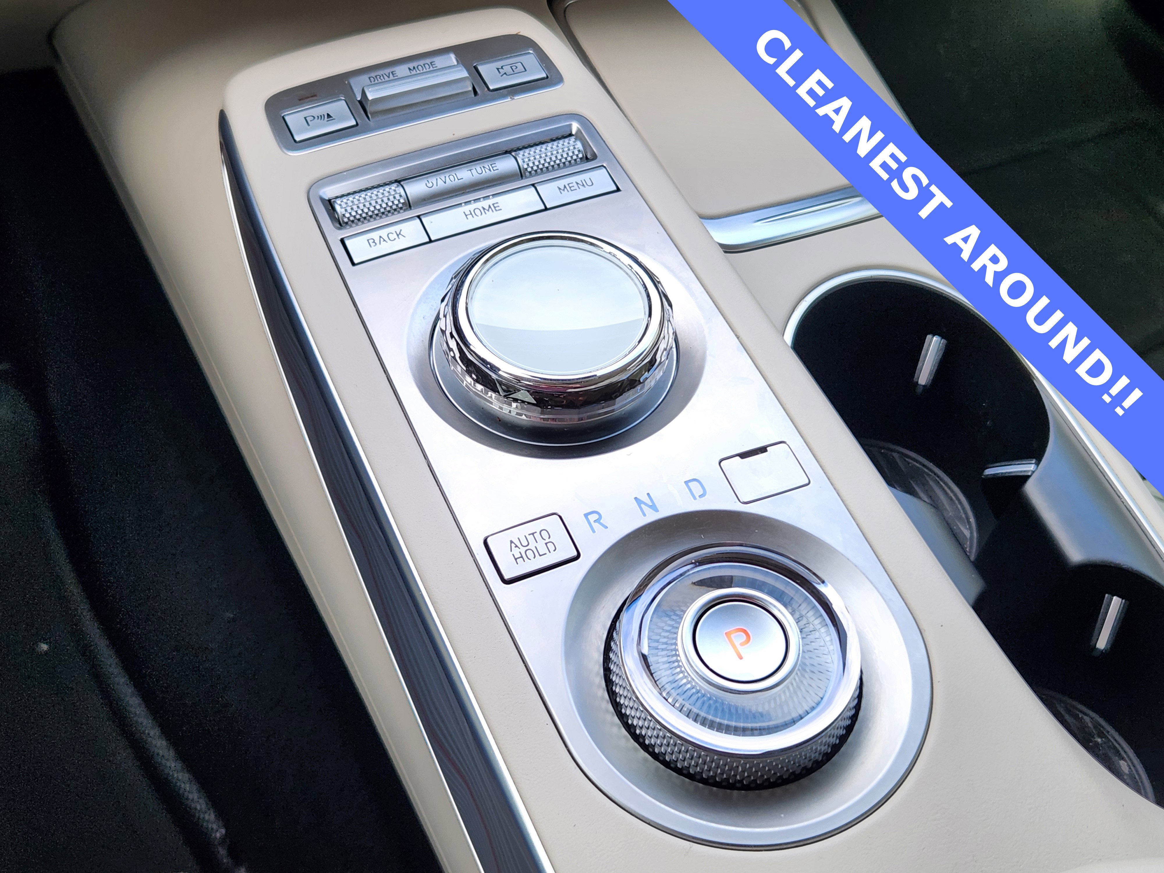 Used 2023 Genesis GV70 2.5T w/ Advanced Package image 27