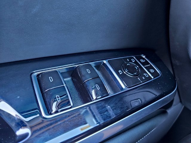 Used 2025 Cadillac Escalade V AWD/4WD image 31