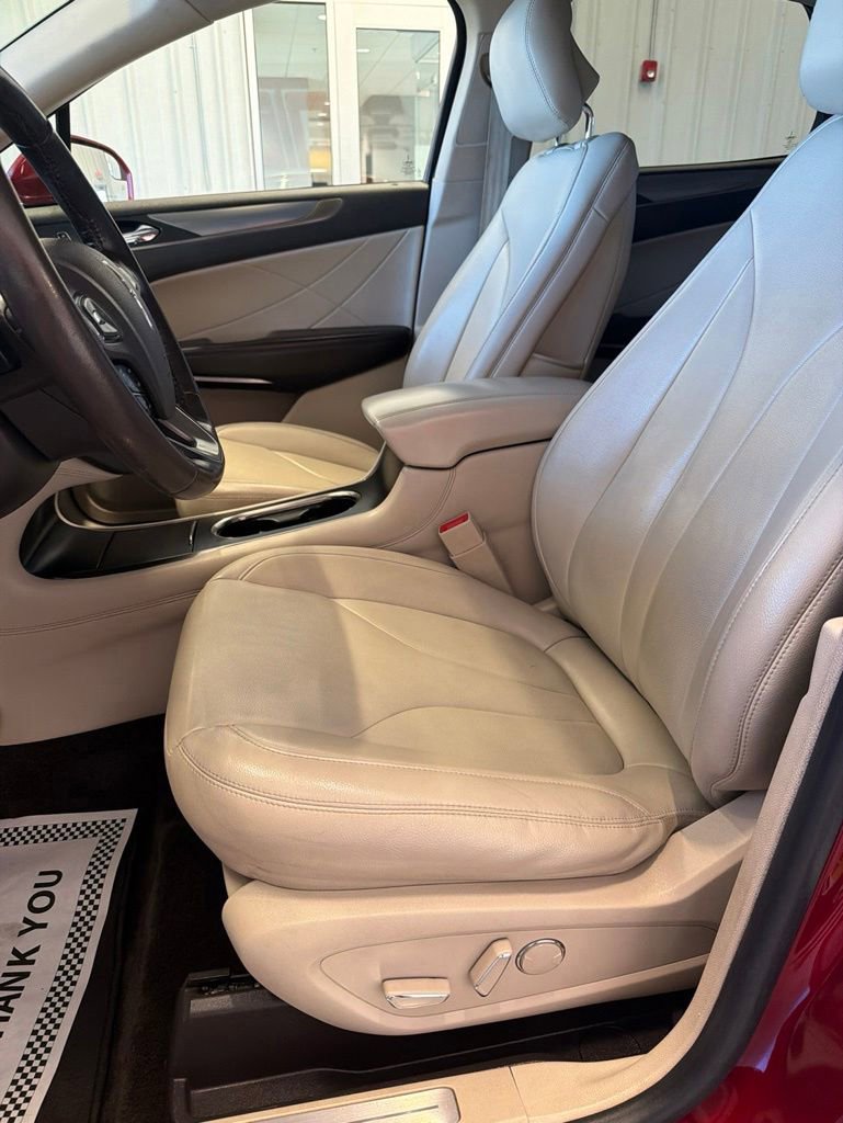 Used 2017 Lincoln MKC Premiere FWD image 21