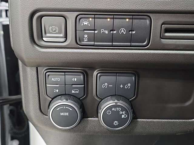 Used 2023 Chevrolet Tahoe LS image 25