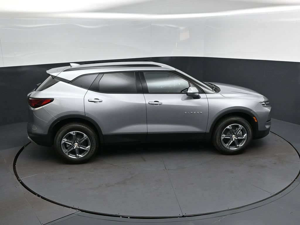 New 2026 Chevrolet Blazer LT w/ Convenience Package AWD/4WD image 35