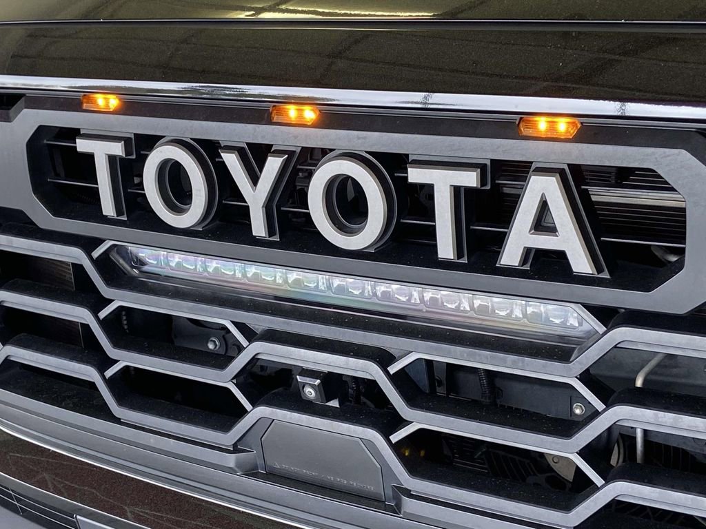 Used 2023 Toyota Sequoia TRD Pro AWD/4WD image 9