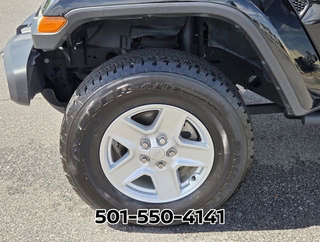 Used 2021 Jeep Gladiator Sport AWD/4WD image 17