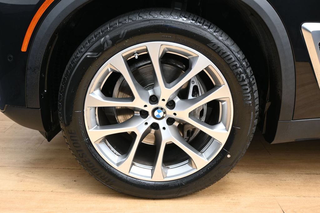 Used 2024 BMW X5 xDrive40i w/ Premium Package AWD/4WD image 19