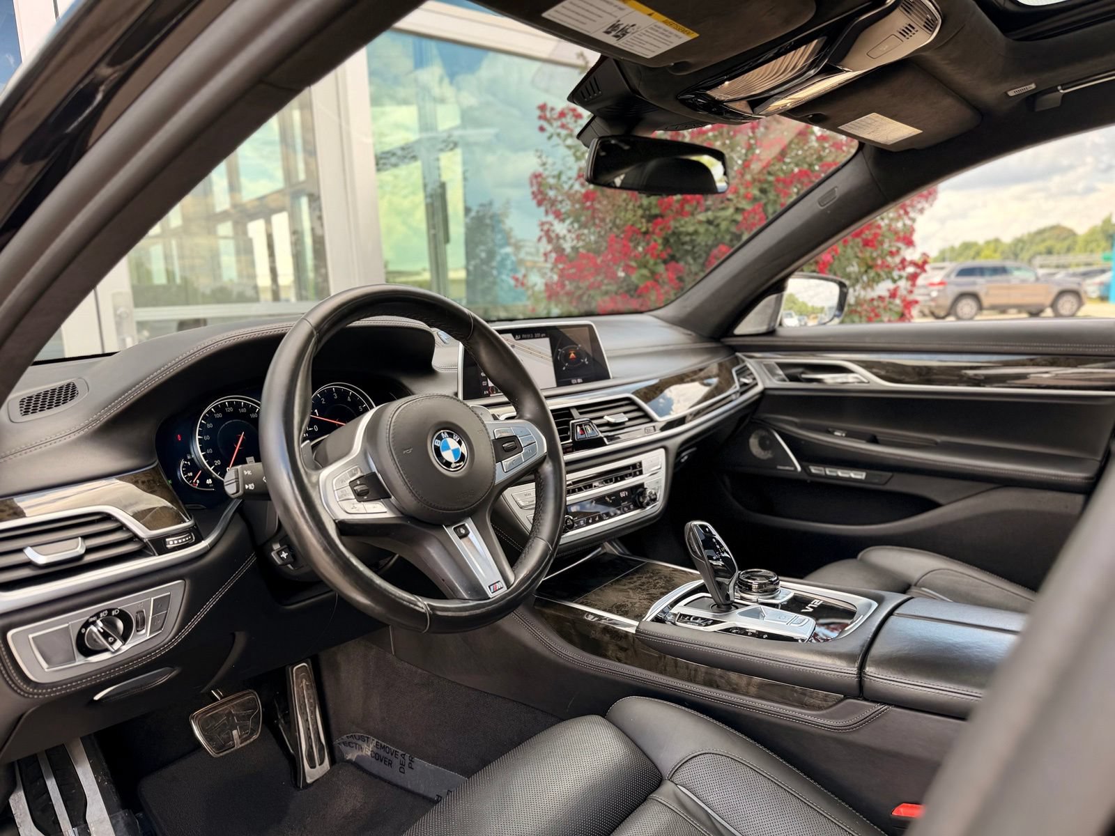 Used 2018 BMW M760i xDrive AWD/4WD image 22