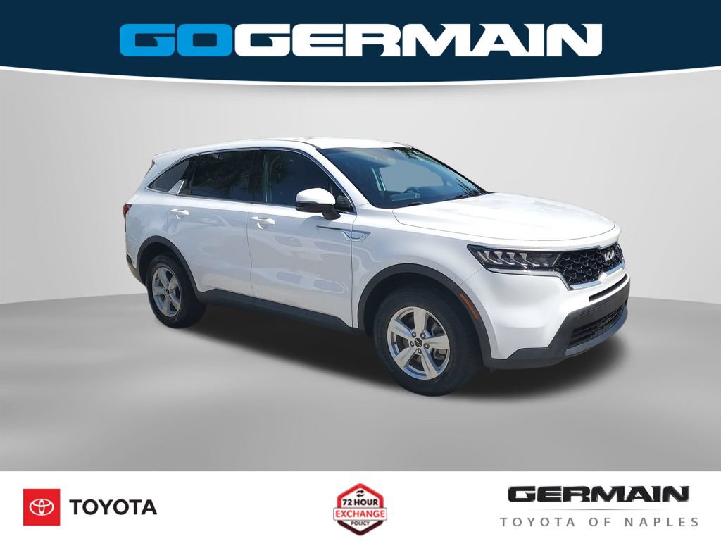Used 2023 Kia Sorento LX AWD/4WD image 7