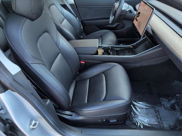 Used 2018 Tesla Model 3 Long Range image 22