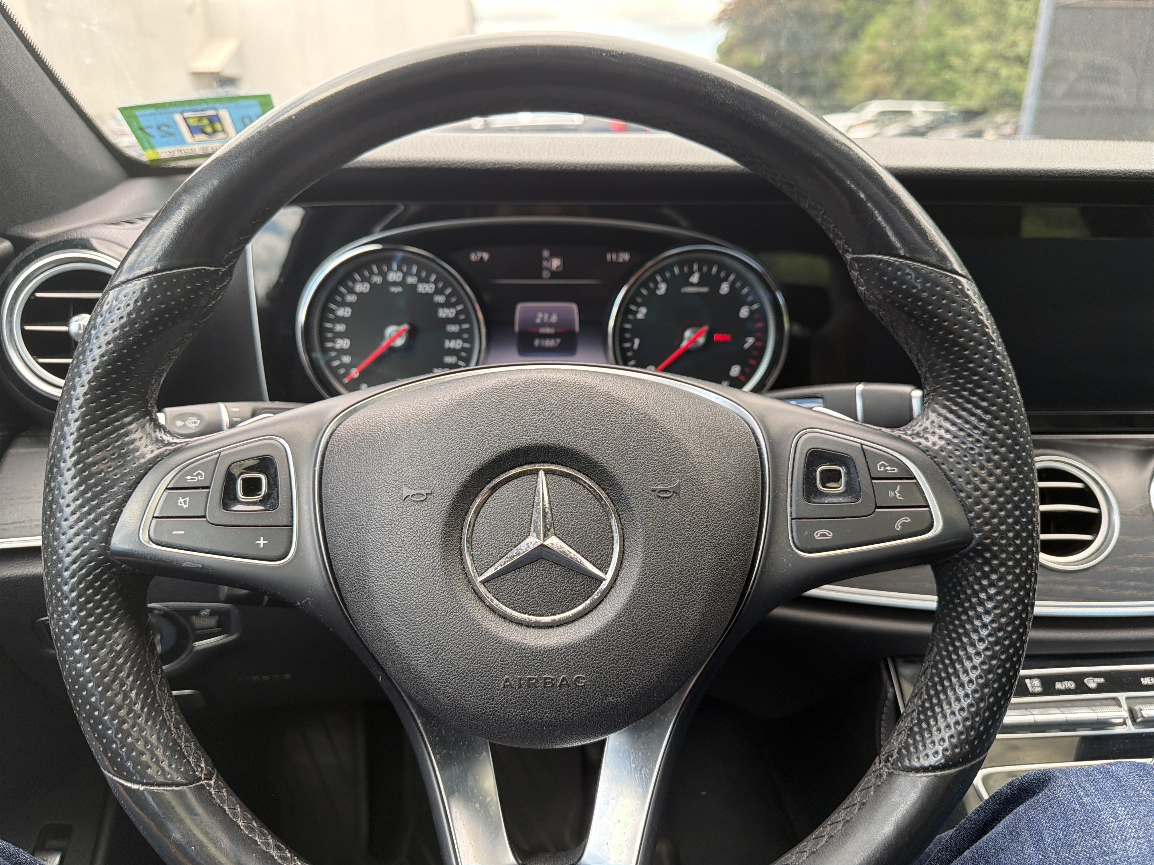 Used 2017 Mercedes-Benz E 300 4MATIC image 19