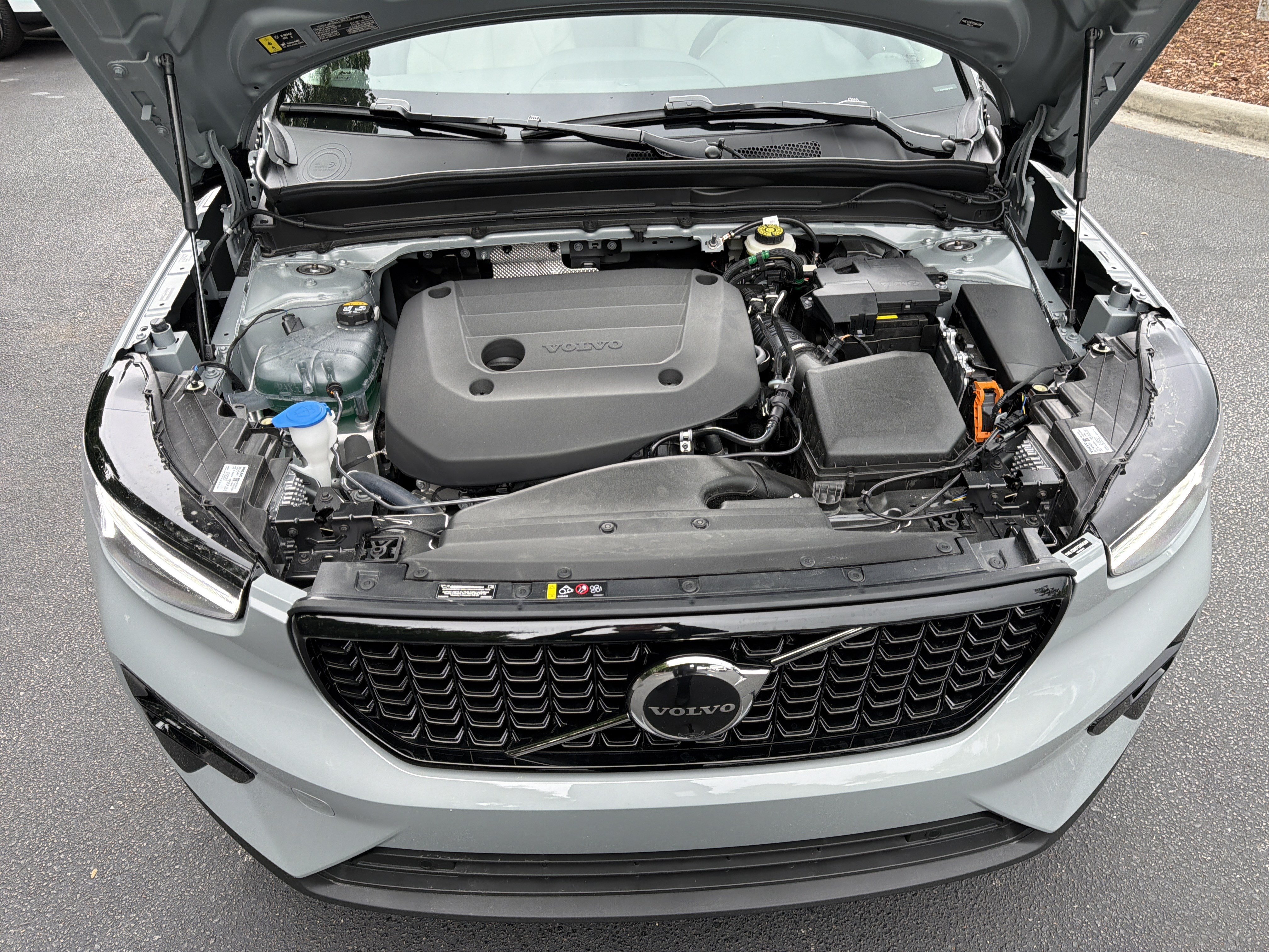New 2026 Volvo XC40 B5 Ultra w/ Protection Package Premier AWD/4WD image 36