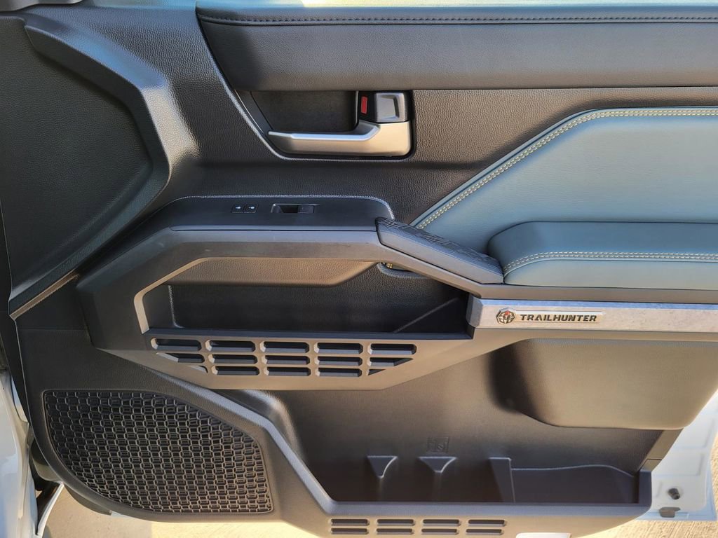 Used 2025 Toyota Tacoma 4x4 Double Cab Hybrid image 10