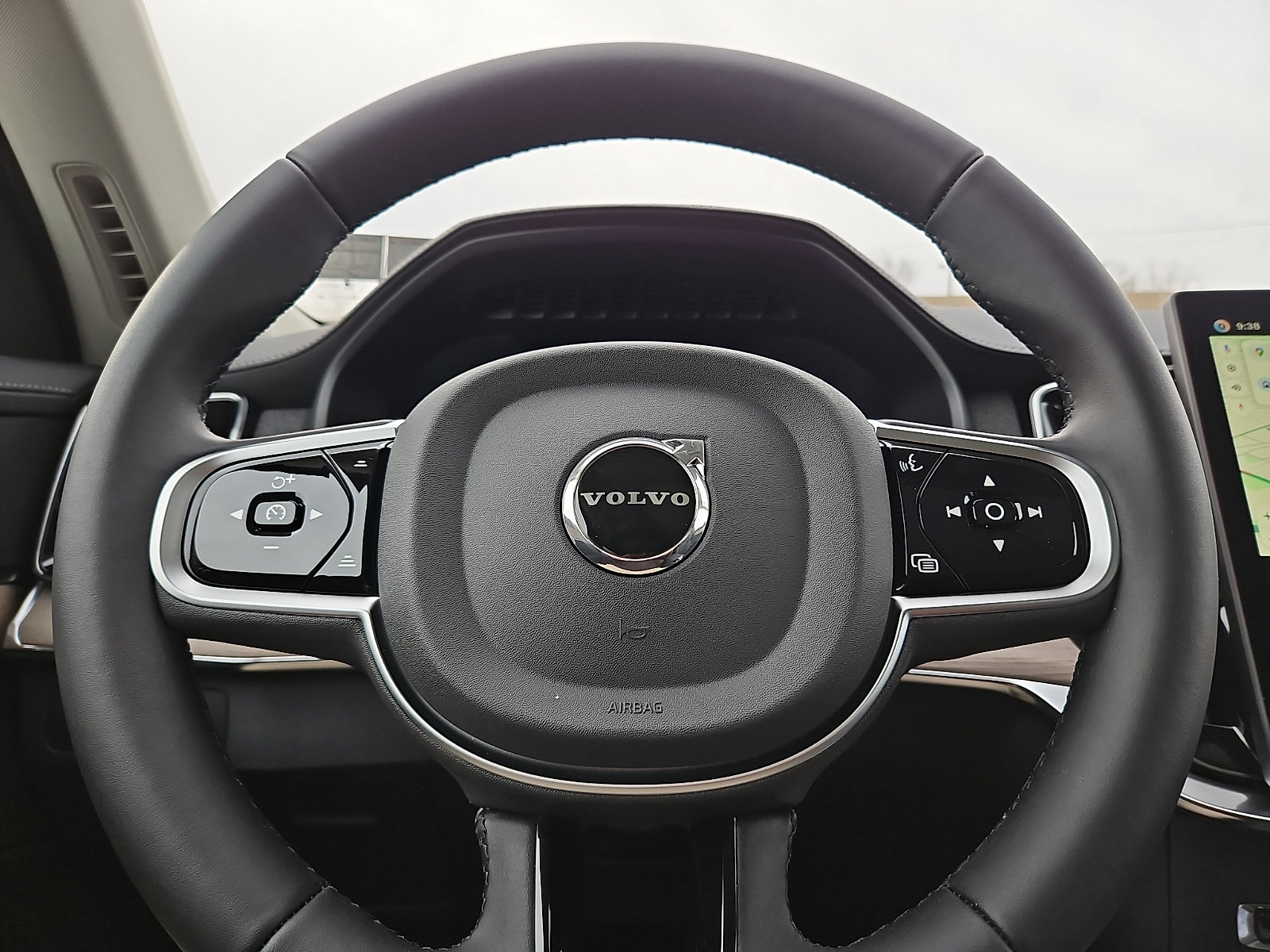 New 2026 Volvo XC90 B5 Core w/ Protection Package Premier AWD/4WD image 17