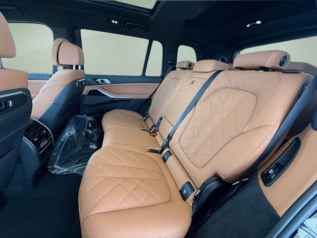 Used 2026 BMW X7 xDrive40i image 29