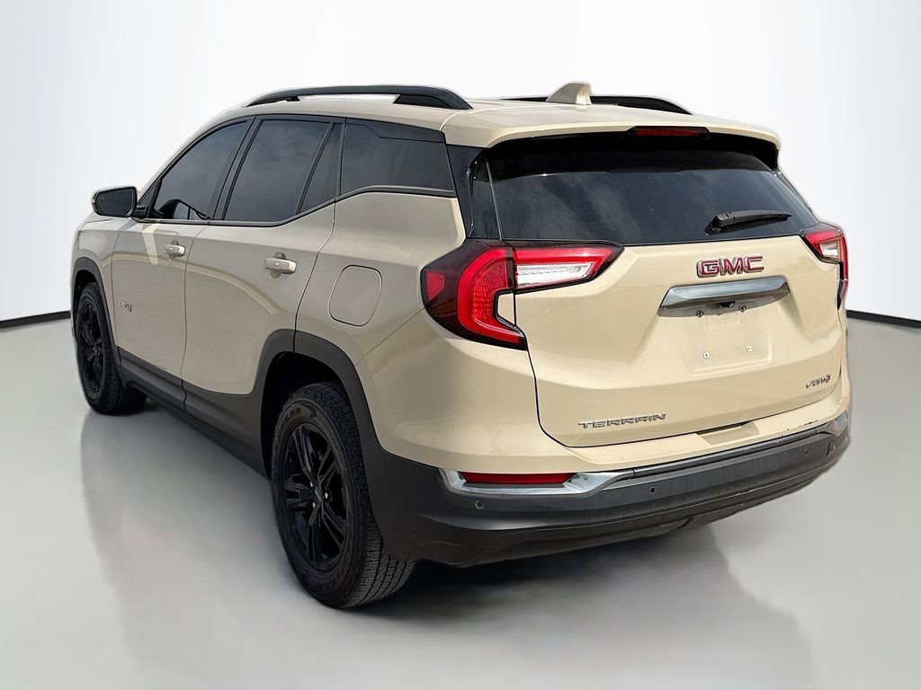 Used 2022 GMC Terrain AT4 image 5