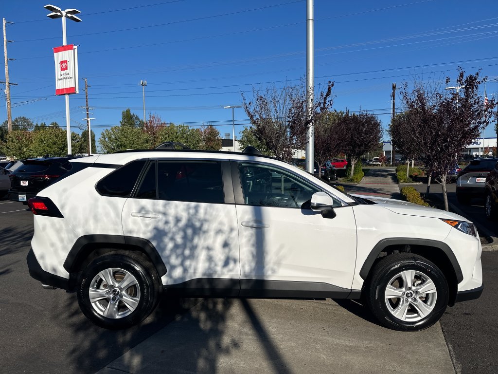 Certified 2021 Toyota RAV4 XLE AWD/4WD image 6