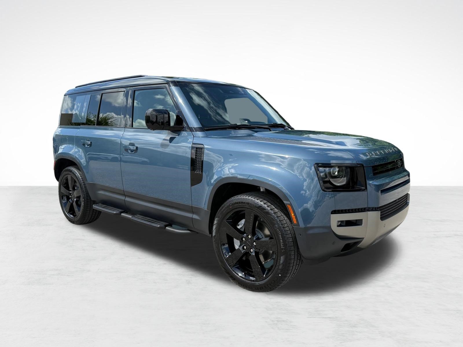 New 2026 Land Rover Defender 110 S AWD/4WD image 7