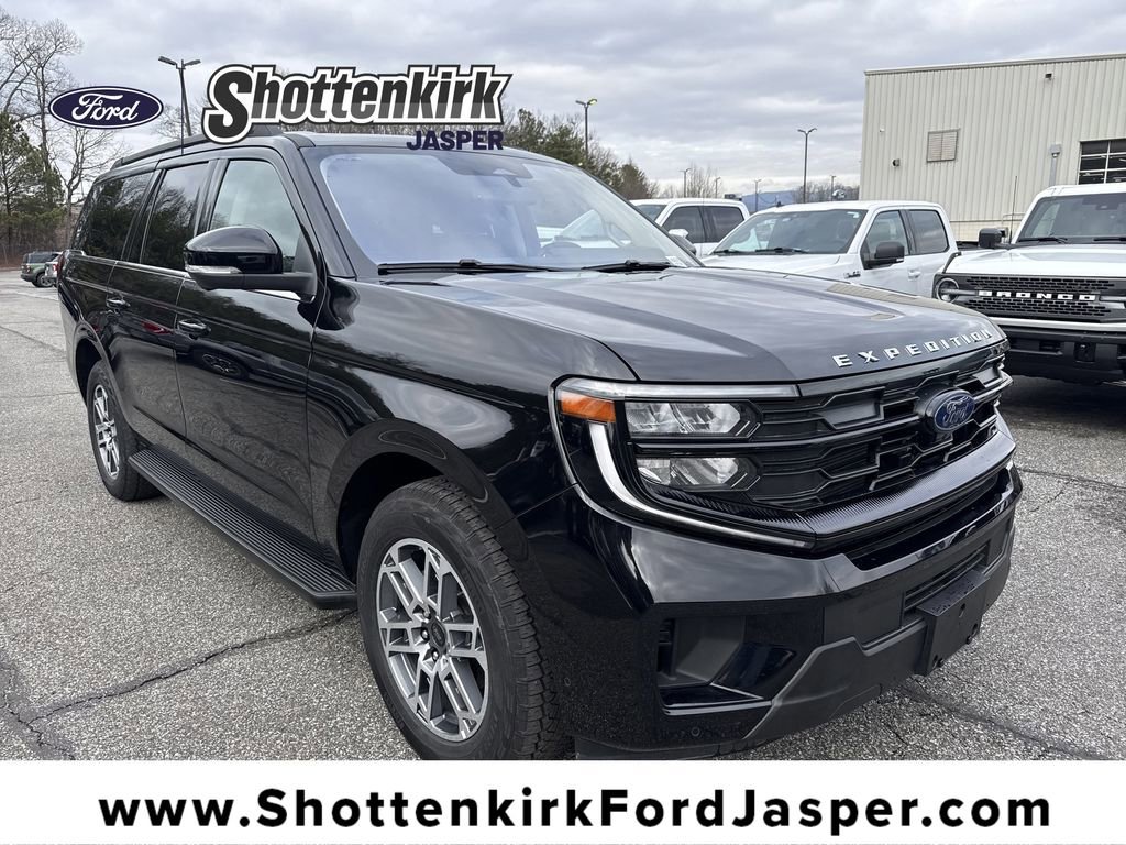 Used 2025 Ford Expedition Max Active image 1