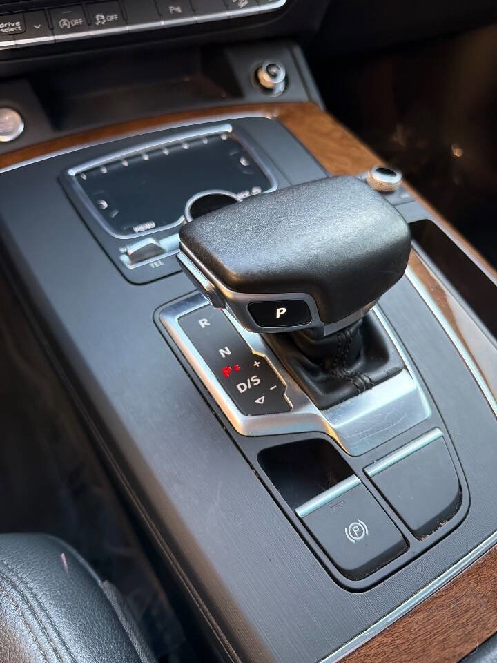 Used 2018 Audi Q5 2.0T Premium Plus w/ Premium Plus Package image 28