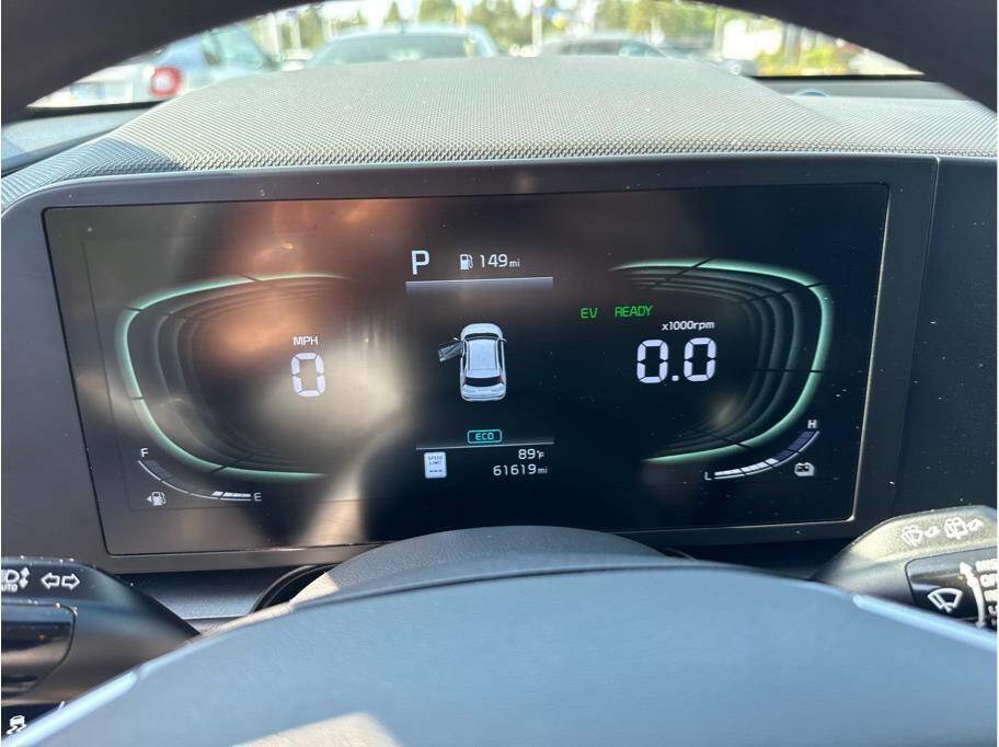 Used 2023 Kia Niro LX FWD image 23