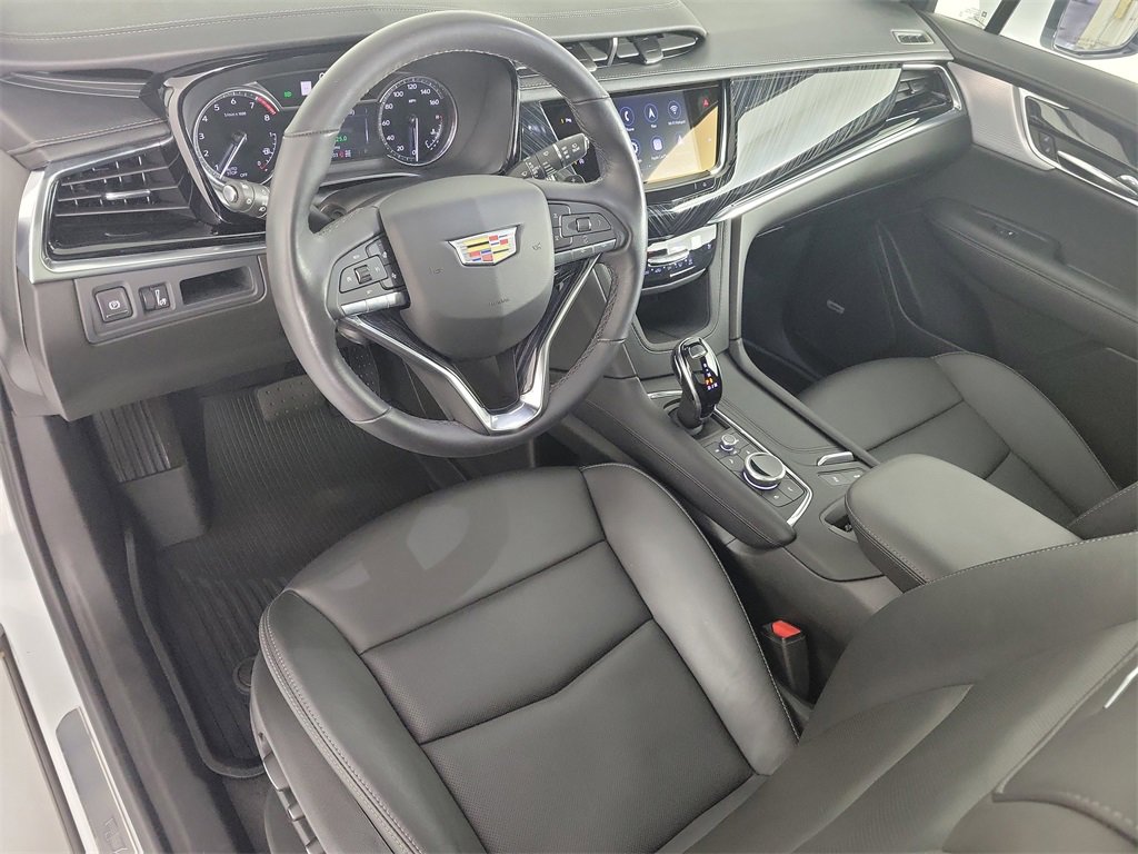 Certified 2024 Cadillac XT6 Premium Luxury w/ LPO, Floor Liner Package image 18