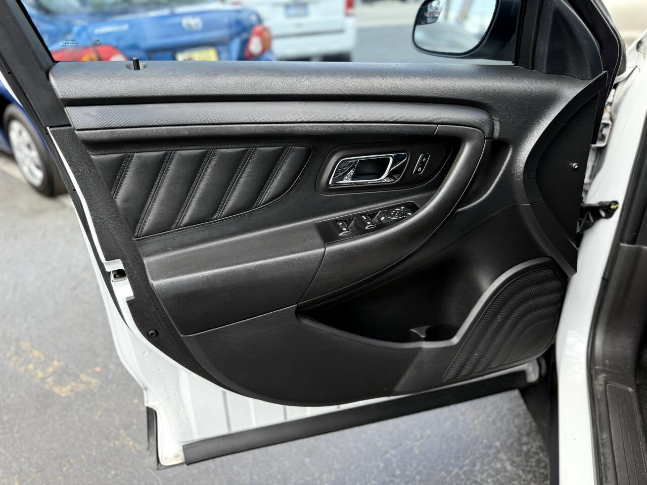 Used 2015 Ford Taurus Police Interceptor AWD image 11