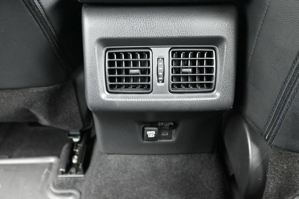 Used 2026 Toyota Camry SE FWD image 20