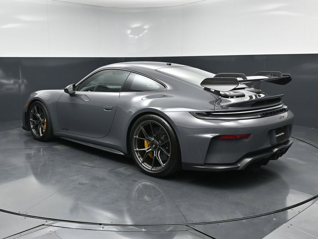 Certified 2026 Porsche 911 GT3 RWD image 3