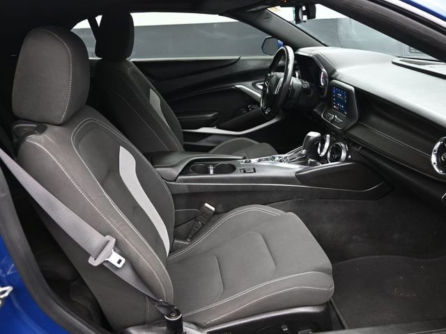 Used 2020 Chevrolet Camaro LT RWD image 15