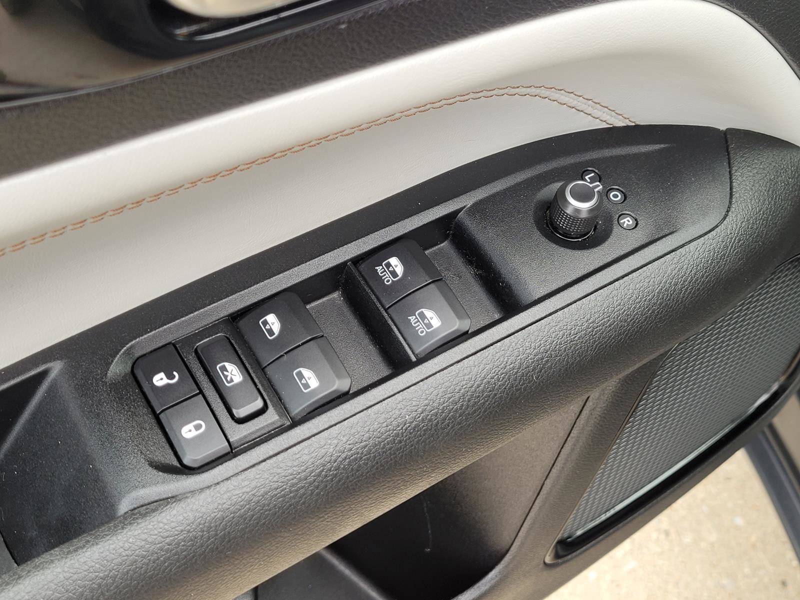 Used 2022 Jeep Compass Limited AWD/4WD image 20