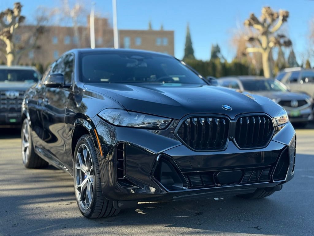 Used 2024 BMW X6 xDrive40i w/ Executive Package image 7