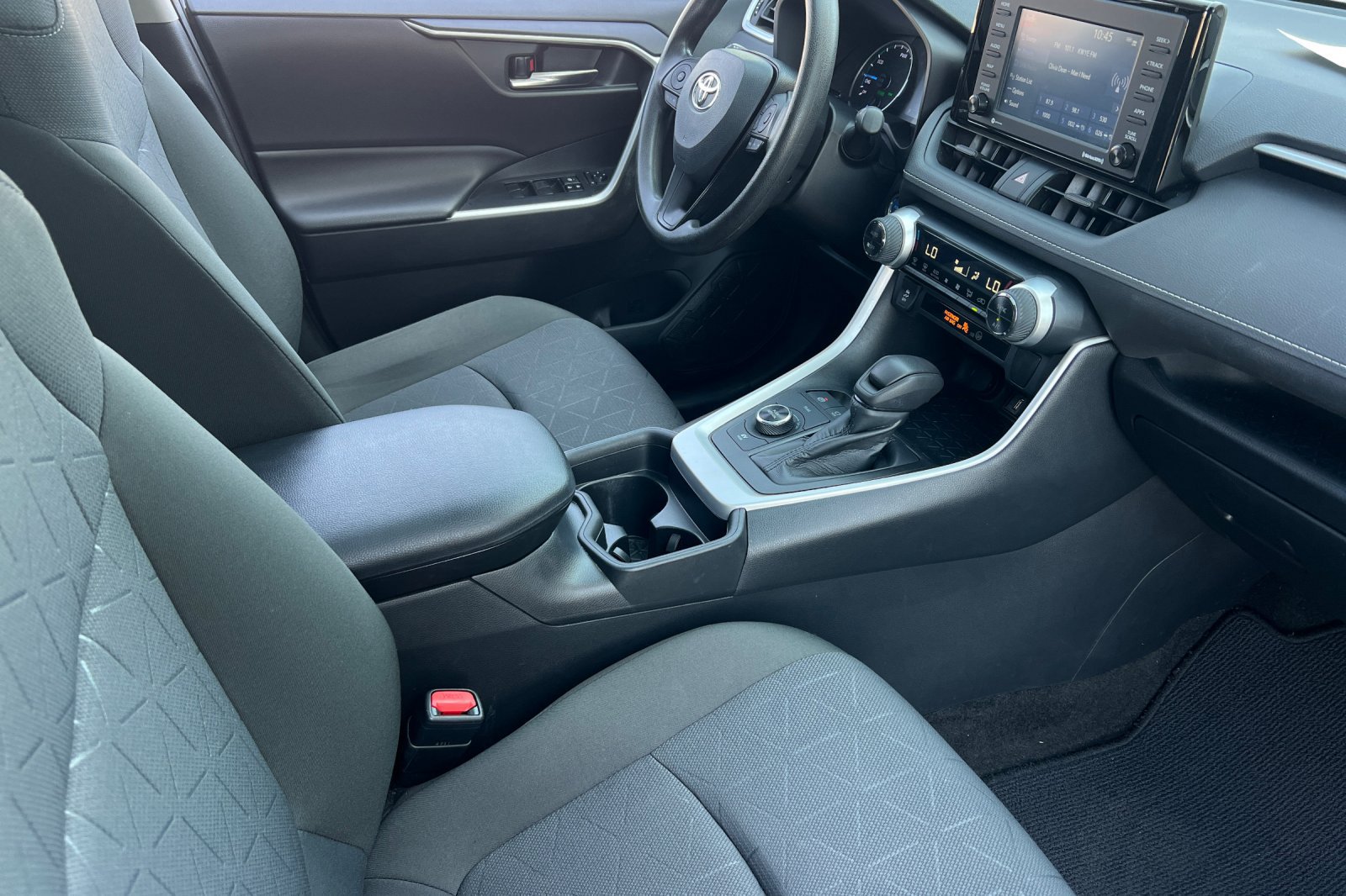 Certified 2021 Toyota RAV4 XLE w/ Convenience Package AWD/4WD image 16