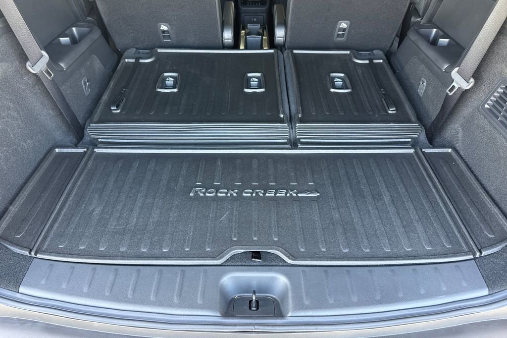 Used 2025 Nissan Pathfinder Rock Creek AWD/4WD image 14