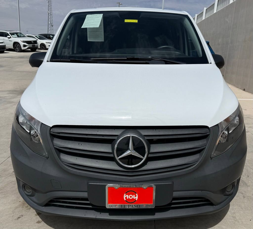 Used 2023 Mercedes-Benz Metris image 3