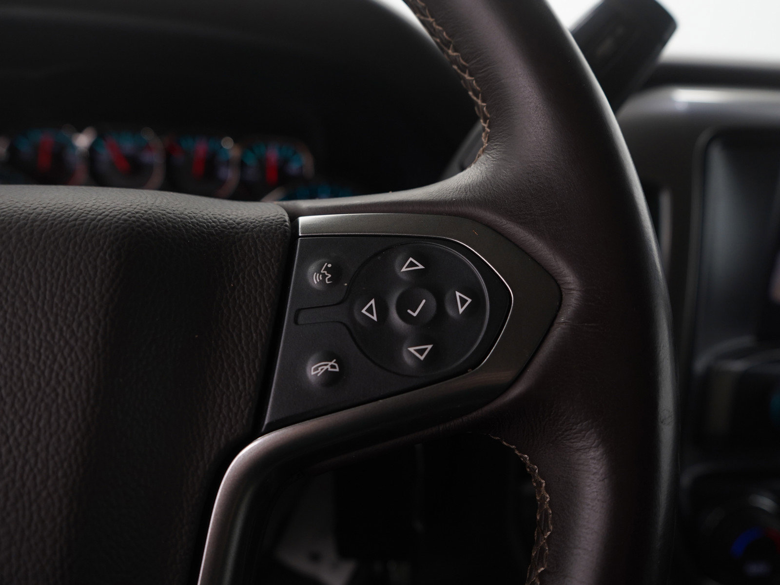 Used 2017 Chevrolet Silverado 1500 LT w/ All Star Edition image 24