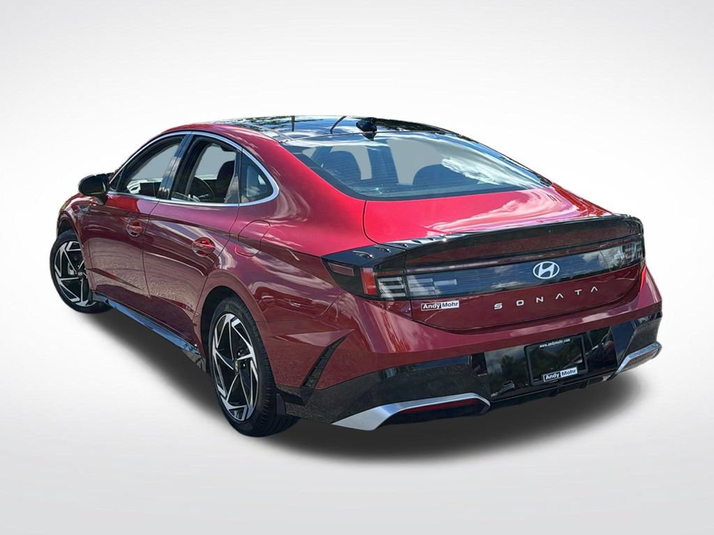 Used 2025 Hyundai Sonata SEL FWD image 5