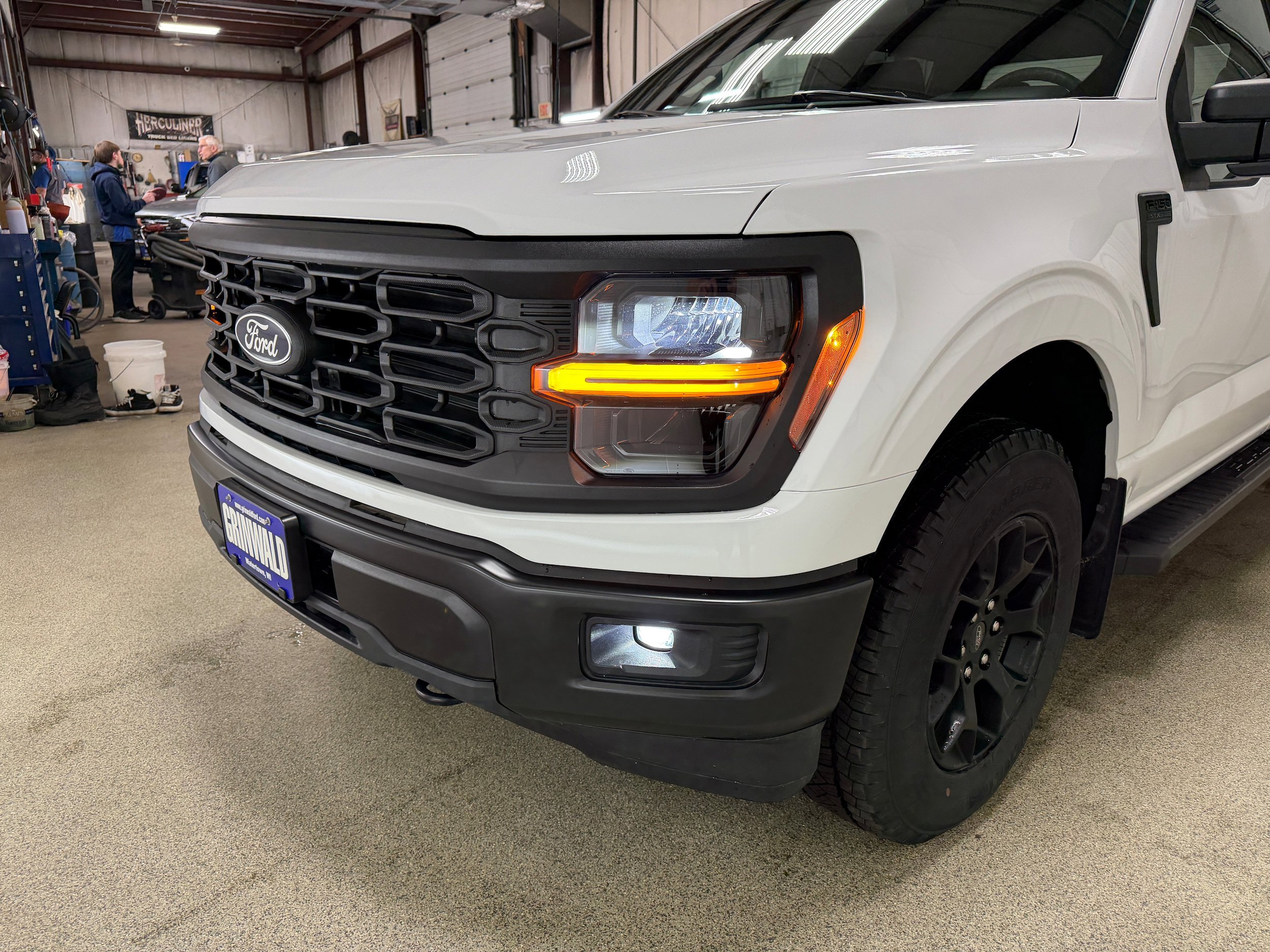 Used 2025 Ford F150 STX w/ Equipment Group 201A FX4 image 32