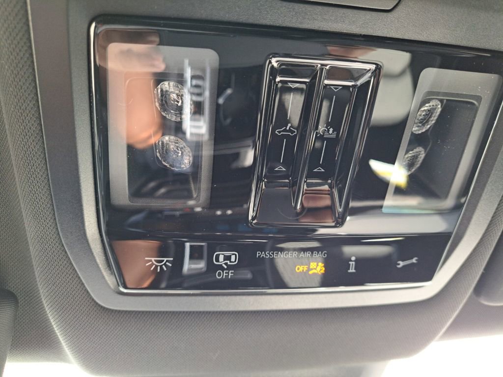 New 2026 Volkswagen Atlas Cross Sport SEL R-Line image 16