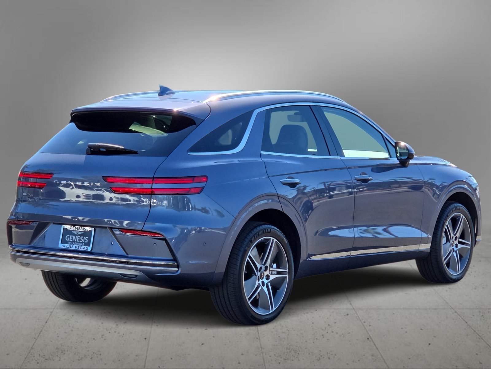 Certified 2026 Genesis Electrified GV70 Advanced AWD/4WD image 8