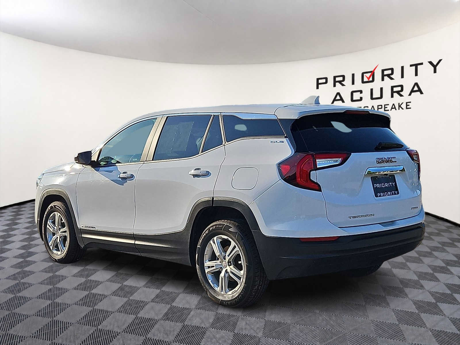 Used 2024 GMC Terrain SLE AWD/4WD image 6