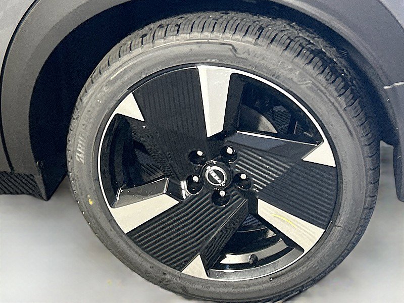 New 2026 Nissan Kicks SR w/ SR Premium Package image 31