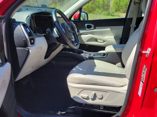 Certified 2022 Kia Sorento EX image 9