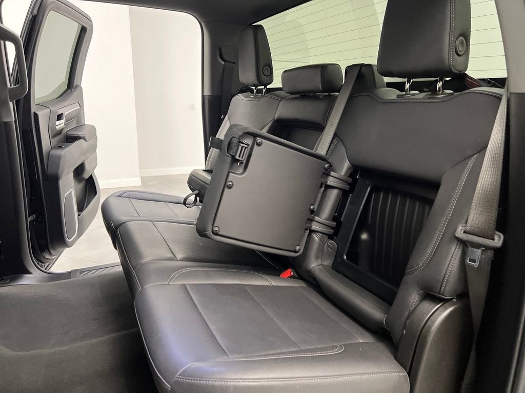 Used 2025 GMC Sierra 1500 SLT image 15