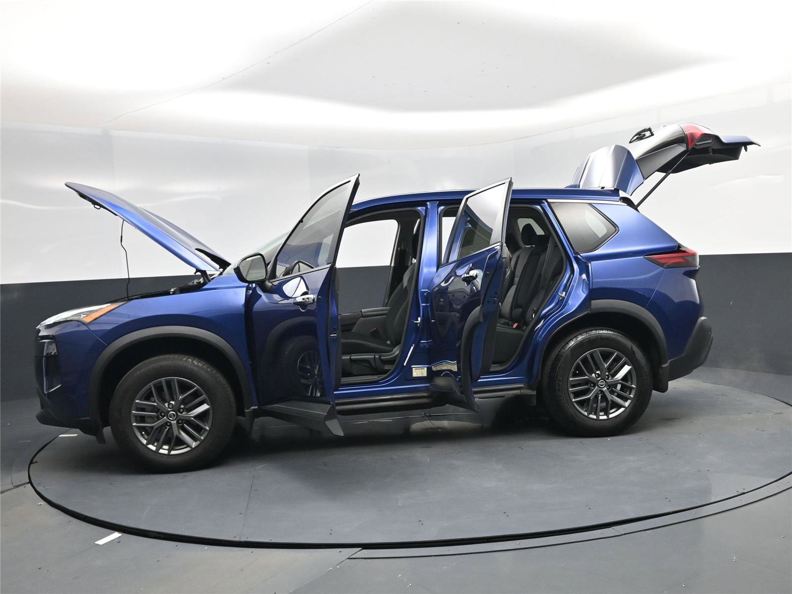 Used 2021 Nissan Rogue S image 29