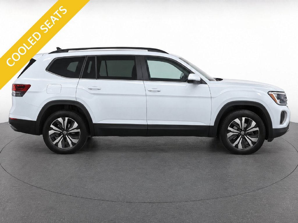 Used 2024 Volkswagen Atlas SE AWD/4WD image 8