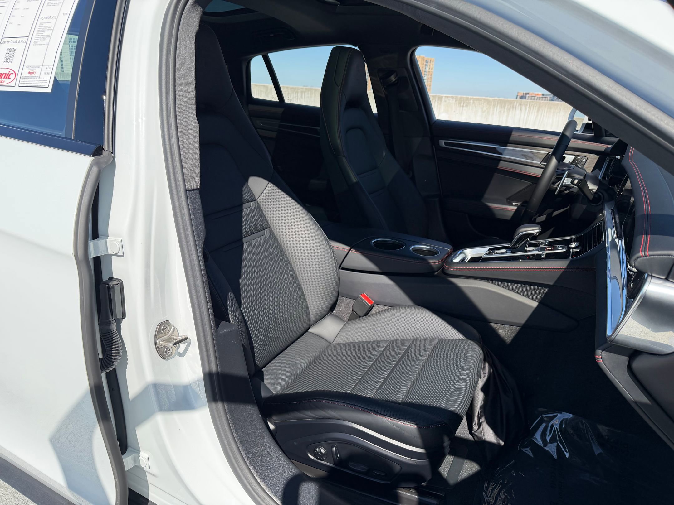 Certified 2023 Porsche Panamera 4 Platinum Edition image 14